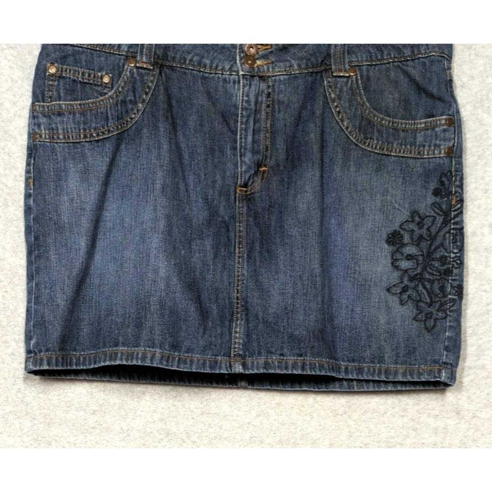 Women's Denim Skort SZ 15/16P Embroidered Cotton Boho Timeless Western Flair